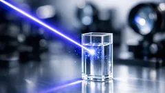 Durchbruch in der Chemie: atomarer Sauerstoff erstmals direkt in flüssigem Wasser nachgewiesen